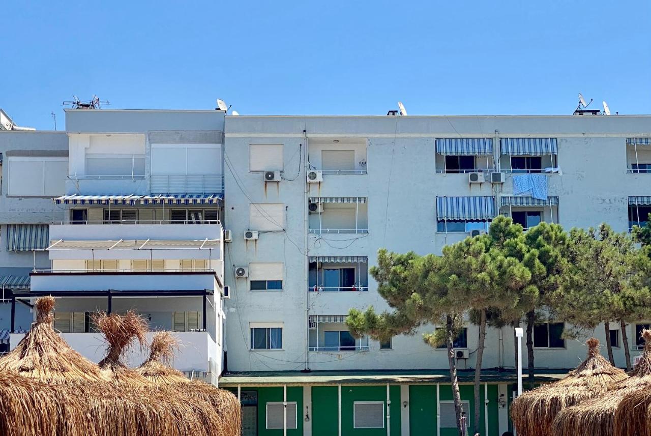 דורס Sunset Sea View - Beachfront Balcony - Ac - Wifi מראה חיצוני תמונה